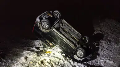 Mardin Ömerli'de otomobil devrildi: Yaralılar var