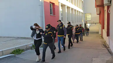 Adana'da fuhuş operasyonu: 14 şüpheli tutuklandı, 12 kadın kurtarıldı