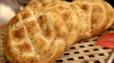 Ramazan ayıyla birlikte pide mesaisi başladı