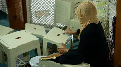 Erzincan'da tarihi camiye kadın eli değdi