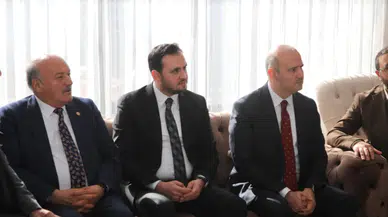 AK Parti Genel Başkan Yardımcısı Ömer İleri, Elazığ’da depremzedeleri ziyaret etti