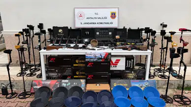 Antalya'da tarihi eser operasyonu : Milyonluk malzemeler ele geçirildi