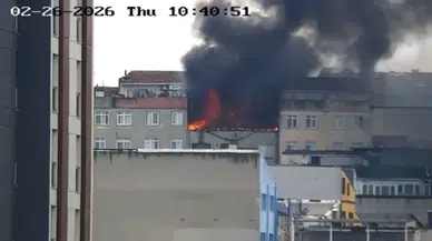 İstanbul Zeytinburnu'nda yangın : Bina alev alev yandı