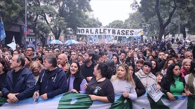 İşçi ve sendikalar Arjantin hükümetinin planladığı çalışma reformunu protesto etti