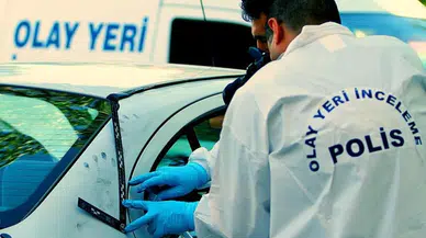 Antalya'da gizemli ölüm : Sağlık görevlisi arabasında ölü bulundu