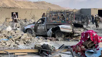 Pakistan, Afganistan'a hava saldırısı düzenlendi!