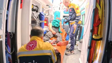 Aksaray'da arkadaşların kavgası kanlı bitti : 19 yaşındaki genç bıçaklandı