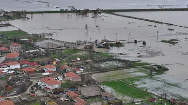 Tunca ve Meriç nehirleri tarım arazilerini sular altında bıraktı