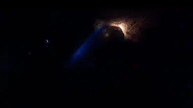 Diyarbakır'da kaza : Otomobil uçuruma düştü