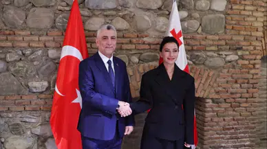 Bakan Bolat, Gürcistanlı mevkidaşı ile bir araya geldi