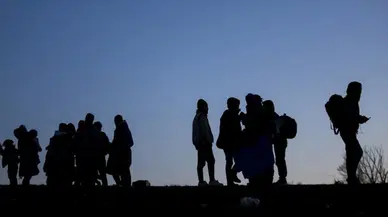 Çanakkale'de 10'u çocuk 22 kaçak göçmen yakalandı