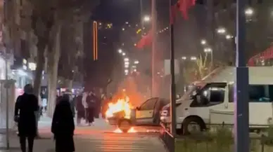 Siirt’te seyir halindeki otomobil alev aldı, vatandaşlar müdahale etti