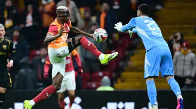 Galatasaray'da 4 değişiklik : Lang 11'de, Asprilla yedek