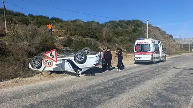 Antalya'da kaza : Araç ters döndü