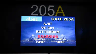 AJet'in İstanbul-Rotterdam seferleri başladı