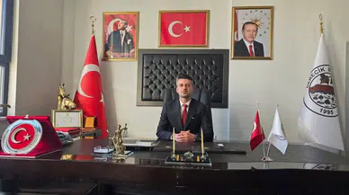 Derecik'te Hasan Dinç dönemi kapandı : Yeni başkan Yeniden Refah partili Mesut Tekin oldu