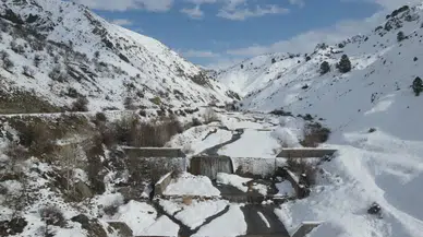 Erzincan'da sıcaklıklar arttı, dereler akmaya başladı