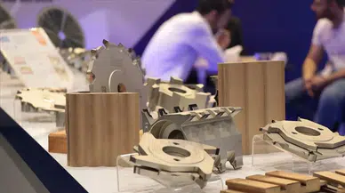 Almanya'da makine sektörü düşüşte : 22 bin kişi işsiz kaldı