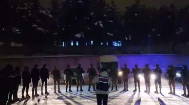 FETÖ’ye 29 ilde jandarma operasyonu : 63 şüpheli yakalandı