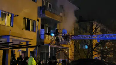 Erzincan'da apartman dairesinde yangın : 3'ü çocuk 8 kişi dumandan etkilendi