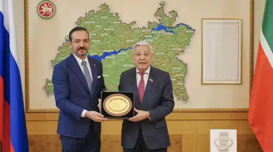 Ak Parti Genel Başkan Yardımcısı Zorlu, Farid Mukhametshin ile bir araya geldi