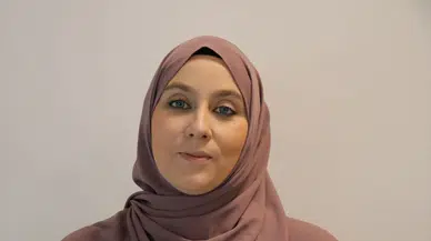 Fransa'da Müslüman olmayı tercih eden Adeline : İslam benim için barış dini