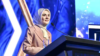 Bakan Göktaş 'Halkbank Üreten Kadınlar Yarışması Ödül Töreni'ne katıldı