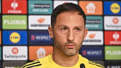 Fenerbahçe Teknik Direktörü Tedesco basın toplantısı düzenledi