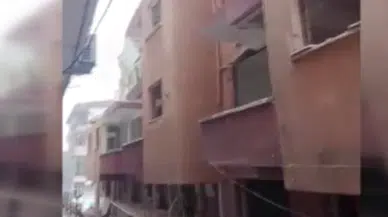 Küçükçekmece’de yıkım faciası : Kentsel dönüşüm binası yan binanın üzerine devrildi