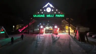 Bursa Uludağ'da kar kalınlığı 160 santimetre oldu