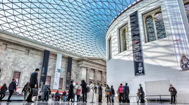 British Museum, Kral Henry VIII’in ilk eşi Katherine of Aragon’a ait altın kolyeyi koleksiyonuna kattı