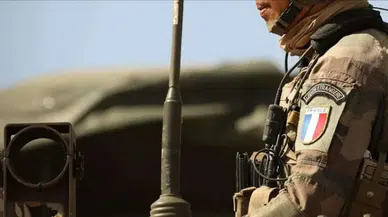 Kışlada alkol alan askerlerin eğlencesi kanlı bitti : 1 ölü, 4 gözaltı