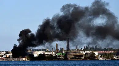 Küba’daki petrol rafinerisinde yangın çıktı