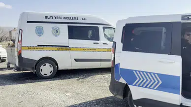 Aksaray’da çatıdan düşen işçi ağır yaralandı