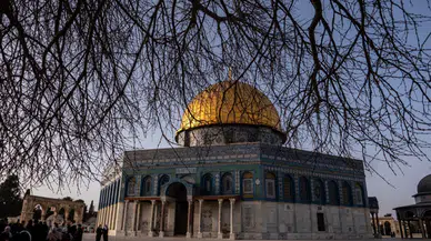 İsrail Batı Şeria'dan Mescid-i Aksa'ya gelecek Filistinlilere yine kısıtlamalar koydu