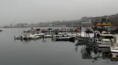 Tekirdağ'da sis etkili oldu, balıkçılar denize açılamadı