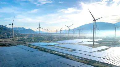 Elektrik fiyatları iki gün üst üste bazı saatlerde 0 TL oldu