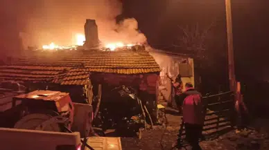 Balıkesir’de ev yangını : 1 kişi hayatını kaybetti