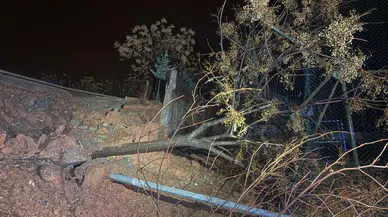 Siirt’te istinat duvarı çöktü : İki okulda eğitime ara verildi