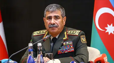 Azerbaycan Savunma Bakanı Hasanov'dan, Şehit Hava Pilot Binbaşı Bolat için taziye mesajı