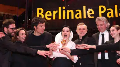 Özgü Namal'ın "Altın Ayı" mutluluğu