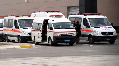 Araba yarışı faciayla sonlandı : Sürücü öldü, 11 yaralı