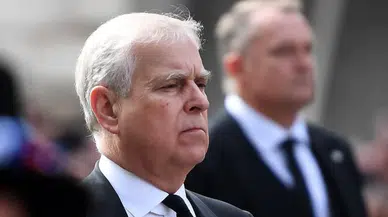 İngiltere'de Epstein skandalı büyüyor : Eski Prens Andrew taht sırasından çıkarılabilir