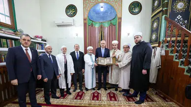TBMM Başkanı Kurtulmuş, Bükreş'te Carol-Hunchiar Camii'ni ziyaret etti