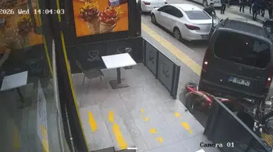 Mardin'de kaza : Geri manevra yapan araç motosikletlere çarptı