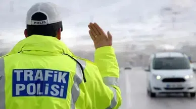 Erzurum'da bir sürücü polisin 'dur' ihtarına uymadı, 200 bin lira ceza kesildi