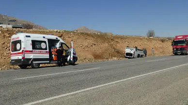 Batman'da takla atan minibüsteki bir kişi yaralandı