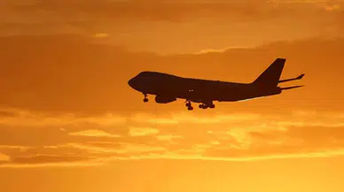 BAE,  Dubai Uluslararası Havalimanı'nda uçuşları askıya aldı