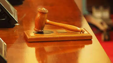 Beşiktaş'taki gece kulübü yangını davasında 22 sanık hakim karşısına çıktı