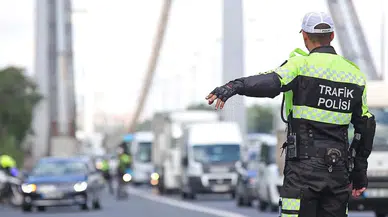 Alanya'da polisin 'dur' ihtarına uymayan sürücüye rekor ceza